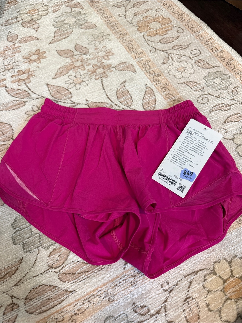 Lululemon HOTTY hot LR 2.5” size 6 PFRE